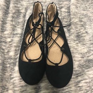 BRAND NEW Lace Up Flats